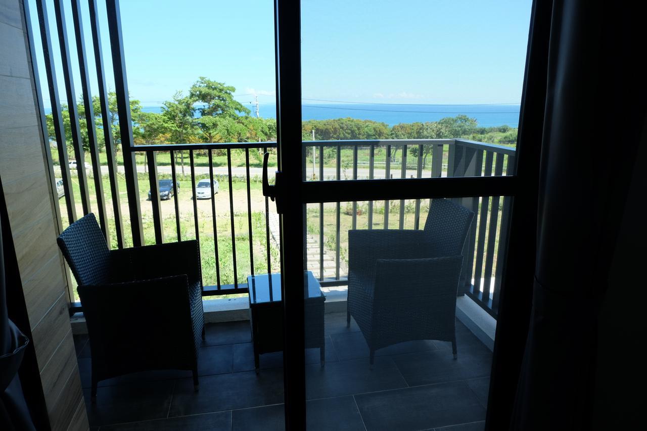 Moonlit Seaview Homestay Donghe Buitenkant foto